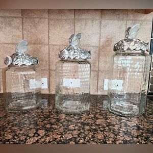 ARTHUR COURT SET OF 3 GLASS BUTTERFLY 
CANNISTER STORAGE JAR WITH ALUMINUM
LID